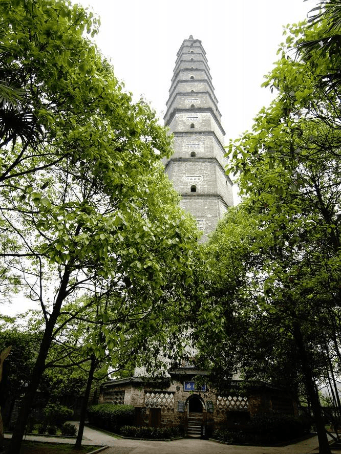 巴蜀第一高古塔四川邛崃回澜塔
