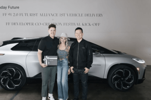 在美国造车的贾跃亭，仍不忘“生态化反”