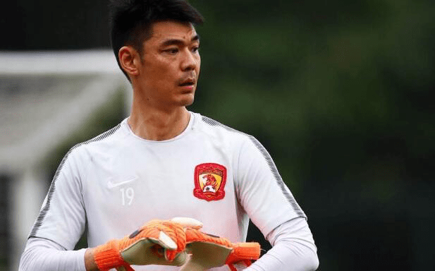 曾诚离开恒大后首次发声直言未来想回天河与球迷正式告别