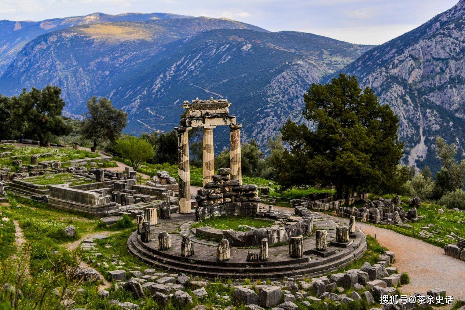 德尔菲到底有什么魅力,为什么古希腊人认为它是世界中心?