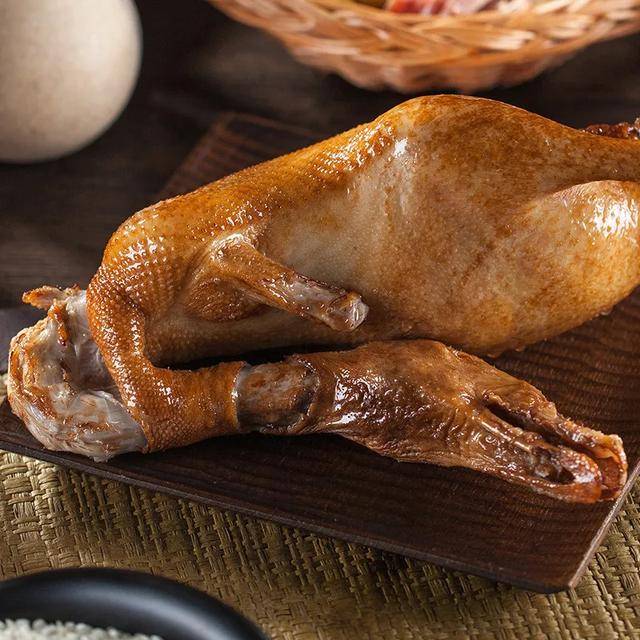 松桃特产有讲究,蒿菜粑比生日蛋糕还好吃,卤鸭子皮酥肉嫩