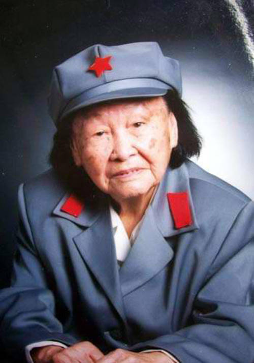 原创至今健在的百岁女红军,丈夫是延安五老之一,儿子是家喻户晓的导演