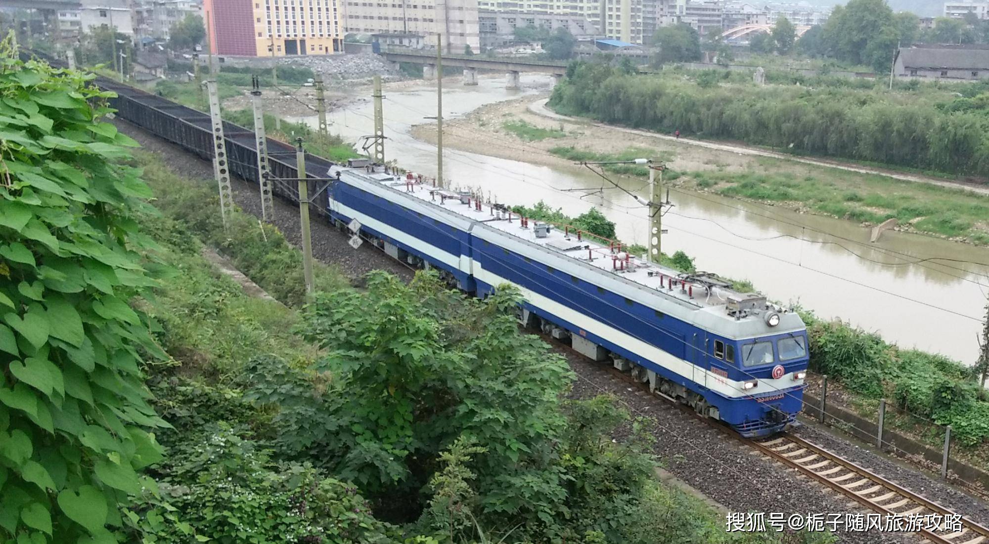 贵州省龙里县主要的两座火车站一览