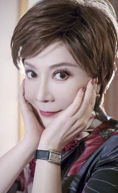 这次居然被蔡明美到了58岁的年纪穿上旗袍后身材比例真绝