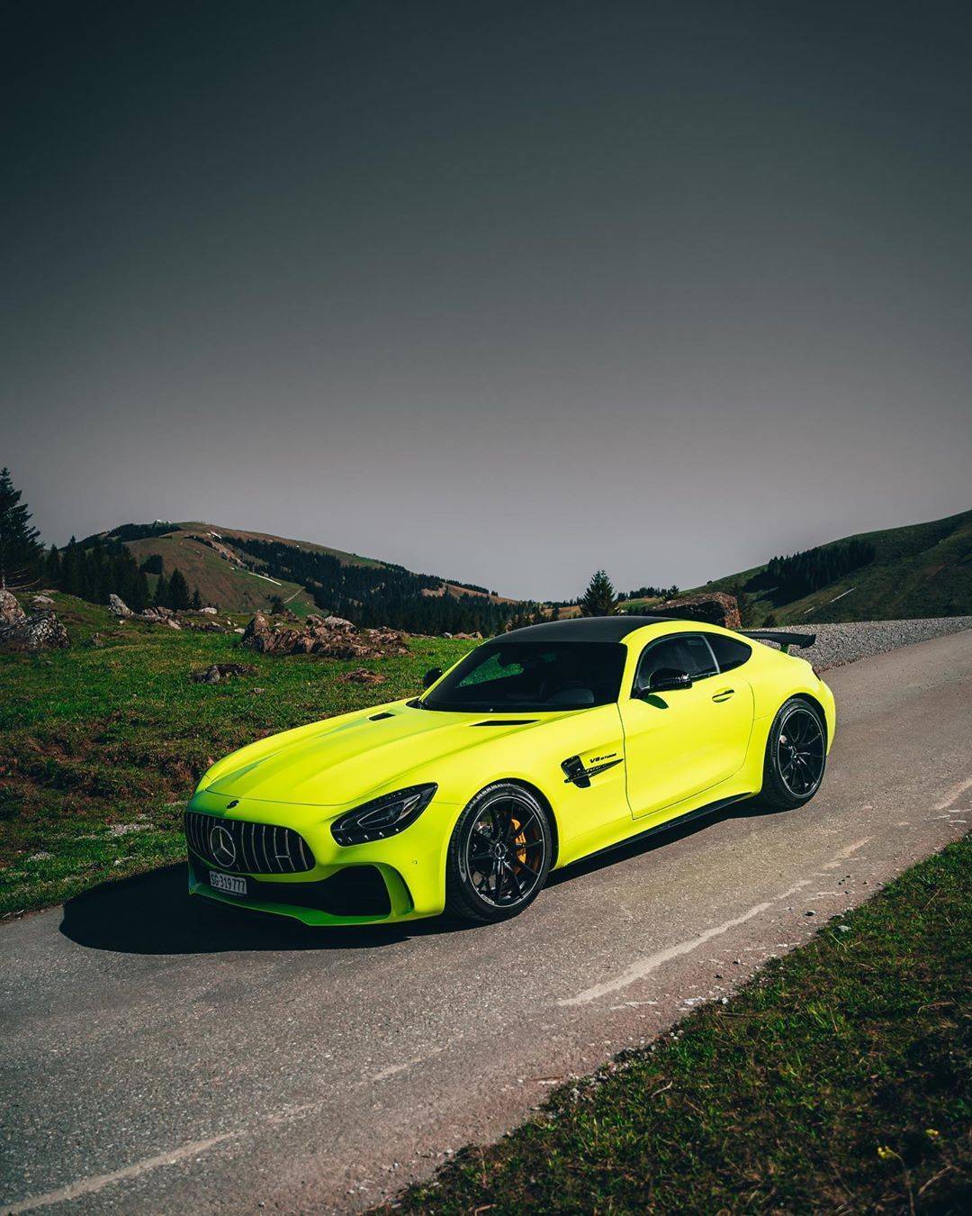 奔驰AMG GT-R绿魔,这颜色真TM像极了爱情!-搜狐大视野-搜狐新闻