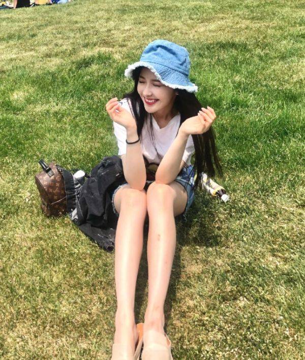 原创王艺瑾也太励志看她旧照的黑胖形象与现在形如两人