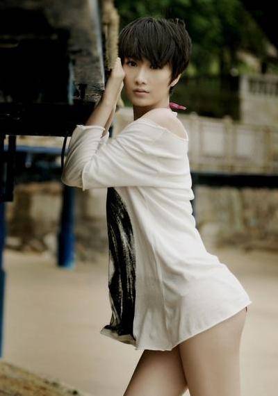 大人物:赵泰为什么会看上女助理?当看到她生活照你就明白了