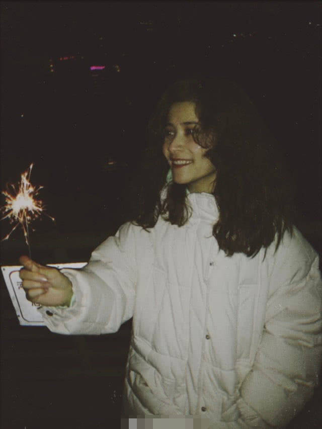 脱口秀演员卡姆与女友吸毒被抓,女方身份曝光_古莱