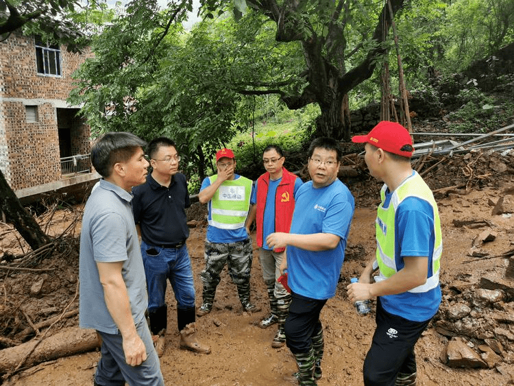 抗洪抢险,保卫通信——百色移动克服艰险奋战在田林灾区一线