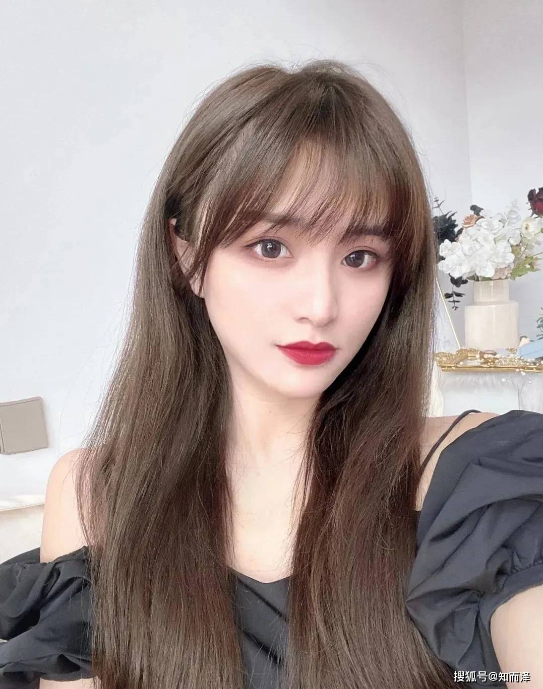 毕业后最想尝试的一定就是选一个自己喜欢的颜色染一次头发了