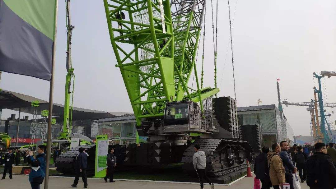 "风电王者"中联重科zcc9800w履带吊敲开欧洲大门