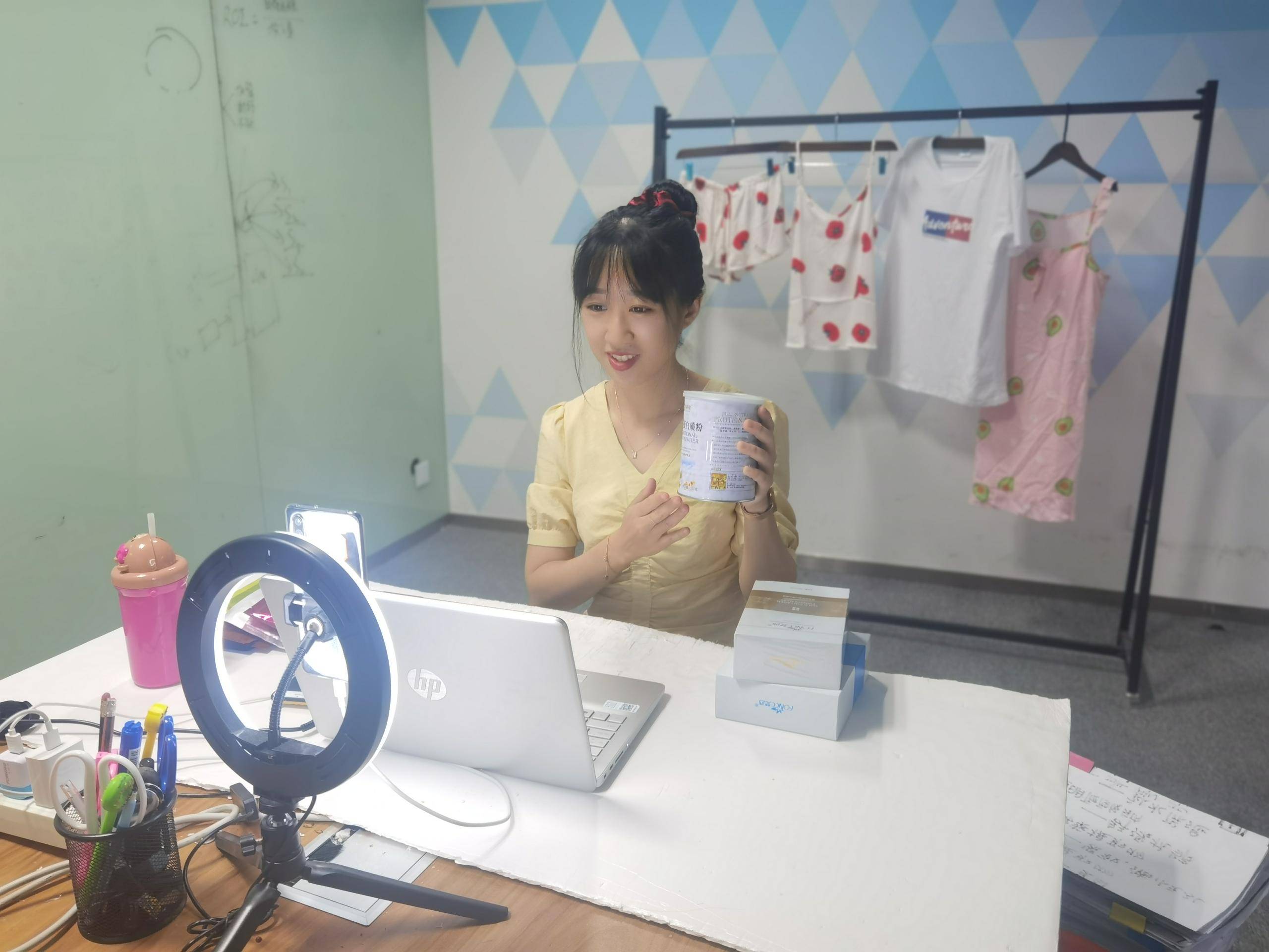 辣妈计划着力电商直播经济探寻社交电商新发展