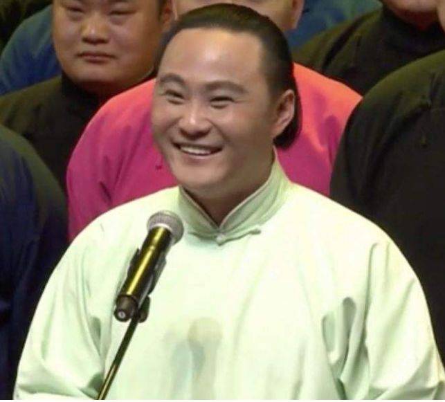 原创他是德云社大师兄,却在辉煌时离开,原因出自岳云鹏与张云雷?