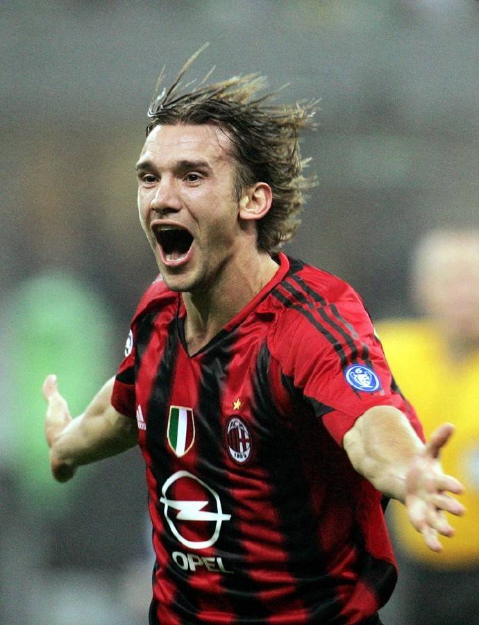 「资料」ac米兰2004-2005赛季意大利超级杯夺冠 欧冠小组赛3连胜