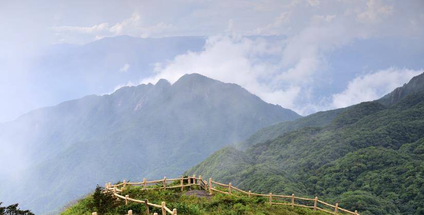 广西这座山是漓江的发源地,也是华南第一高峰,号称"华南之巅"