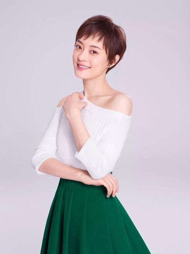 原创孙俪好会穿,极简风格时尚减龄,适合职场女性学习借鉴