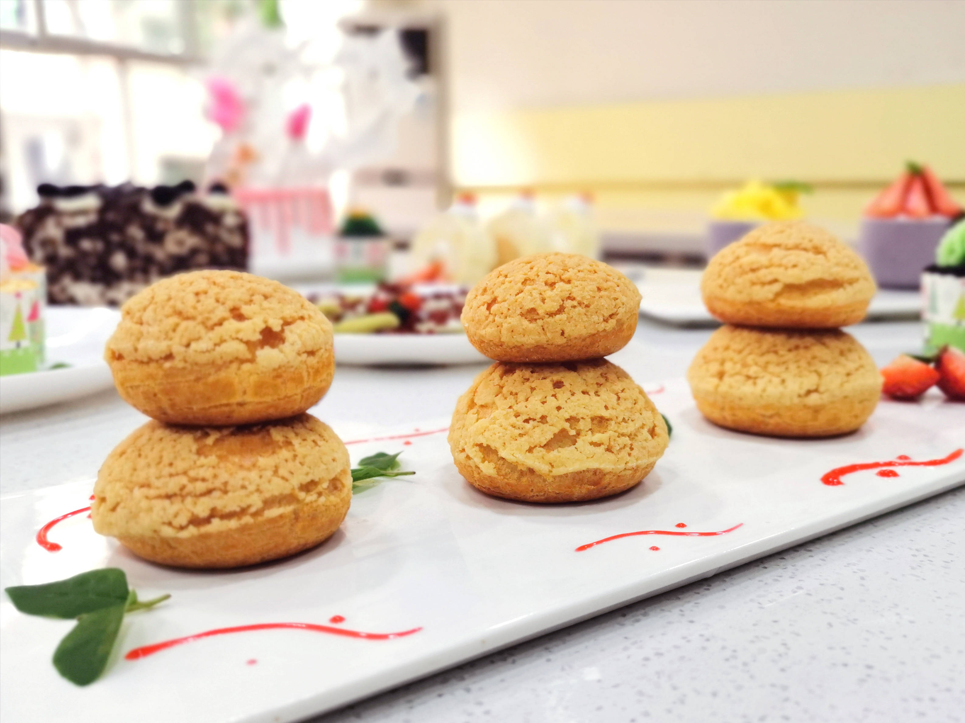 一次场简单而温馨的毕业甜品茶话会._纸杯蛋糕