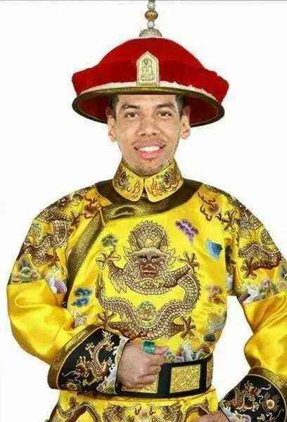 原创恭喜皇阿玛丹尼格林求婚成功对不起现在才买得起戒指