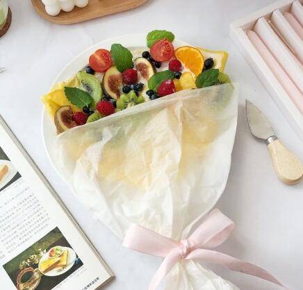 mini汉堡想做成一口的size,结果高估了自己嘴巴的大小,最后还是拆开吃