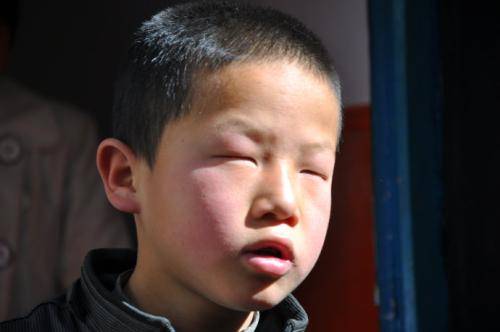 从十元钱,透视的子女教育,说明怎样培养孩子的优秀品质