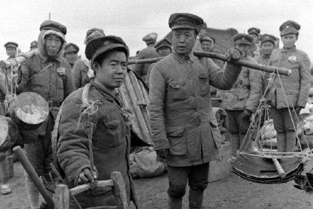 38军原是杨虎城将军一手带起来的第十七路军,战斗力十分强悍.