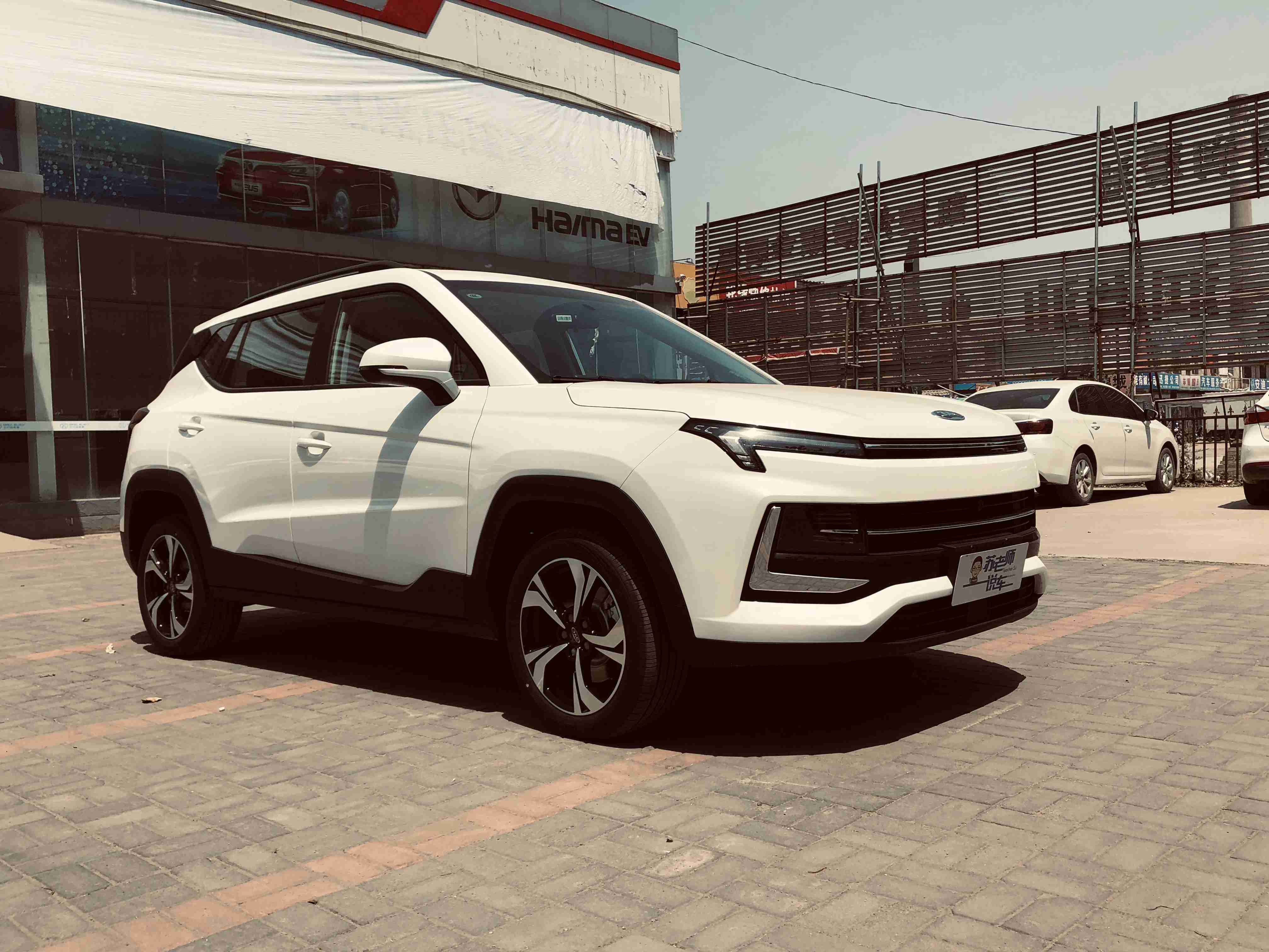 小型suv领域的又一匹黑马全新江淮嘉悦x4