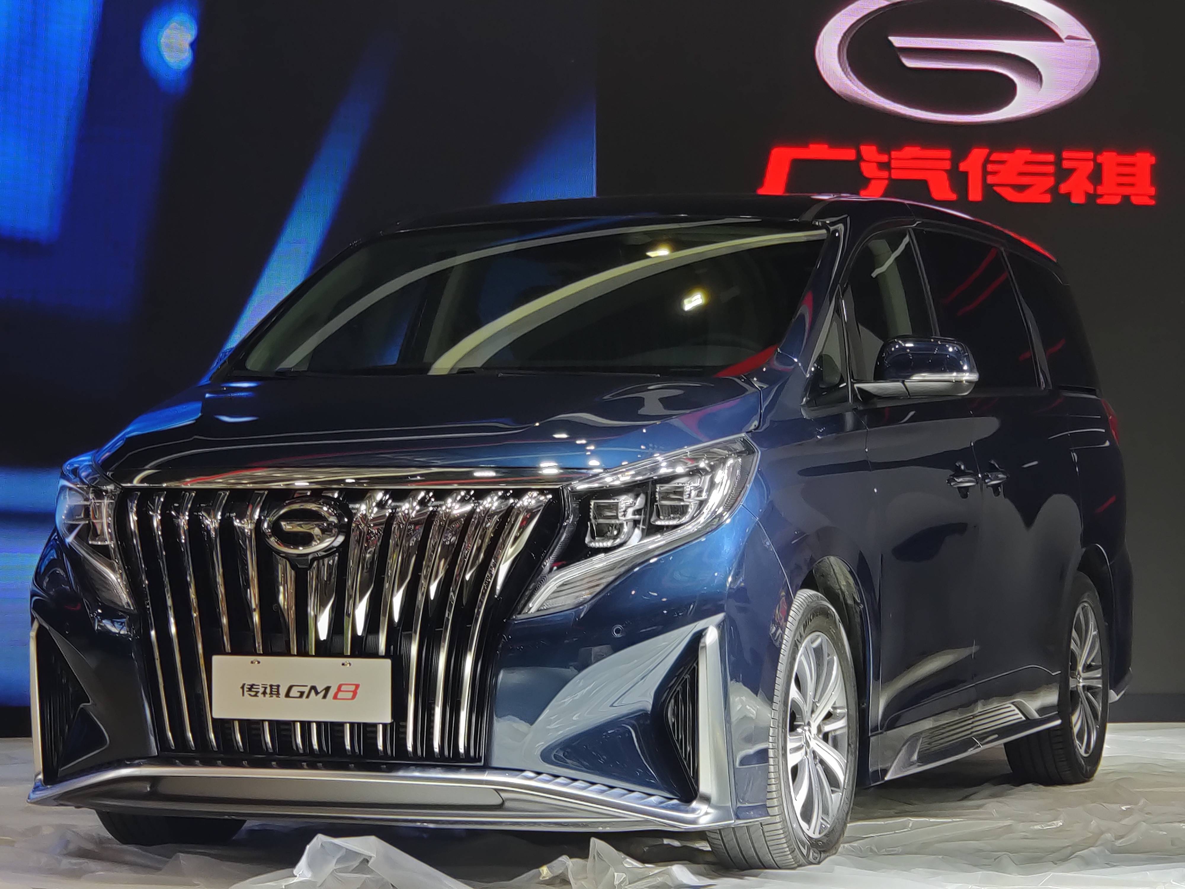 粤港澳车展前夕探馆荣威两款r标新能源车现身展馆红旗h9未出现