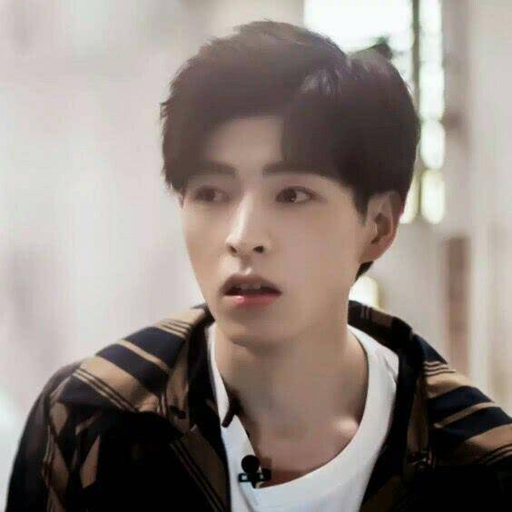 杨洋后的高颜值北大校草,双学位学霸,还是现实版的肖奈贝微微_郭文韬