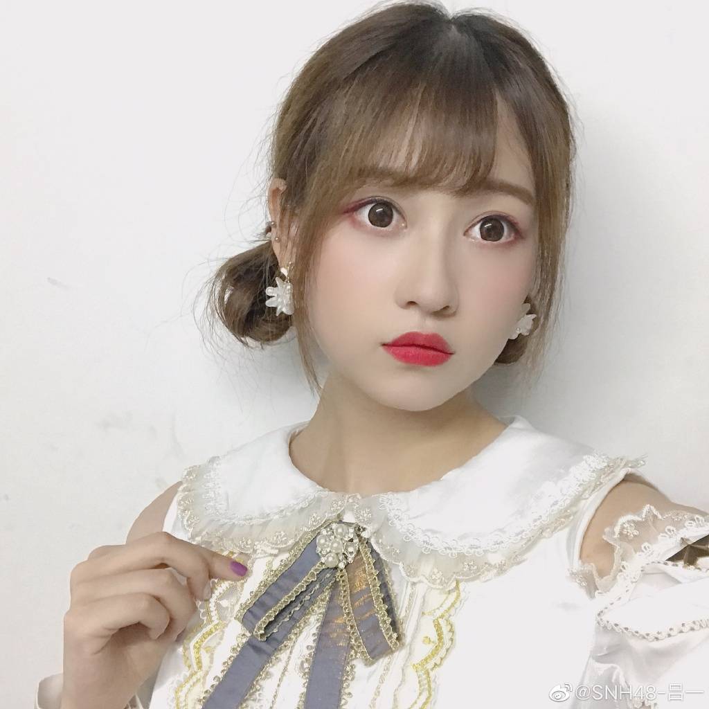 女团snh48吕一的图集