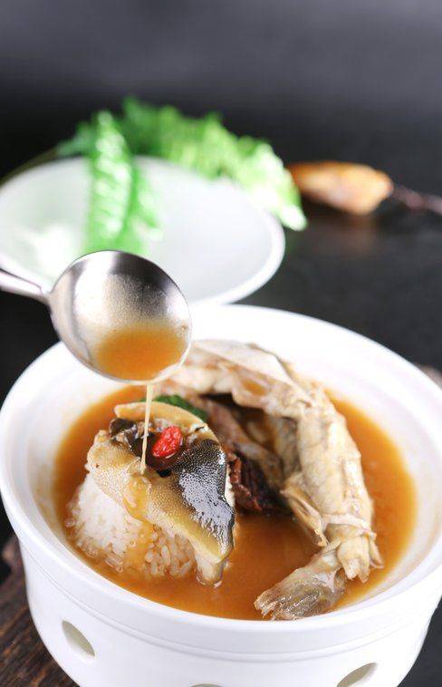 河豚捞饭|制作人侯春苹