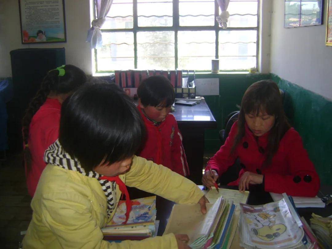 特岗教师西吉县震湖中学特岗教师孙强燕