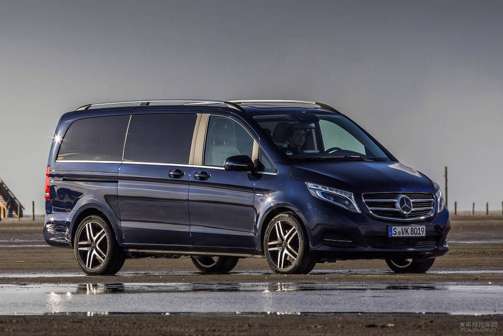 福建奔驰产了多年的是第二代(底盘代号w639),分为普通版vito(威霆)与