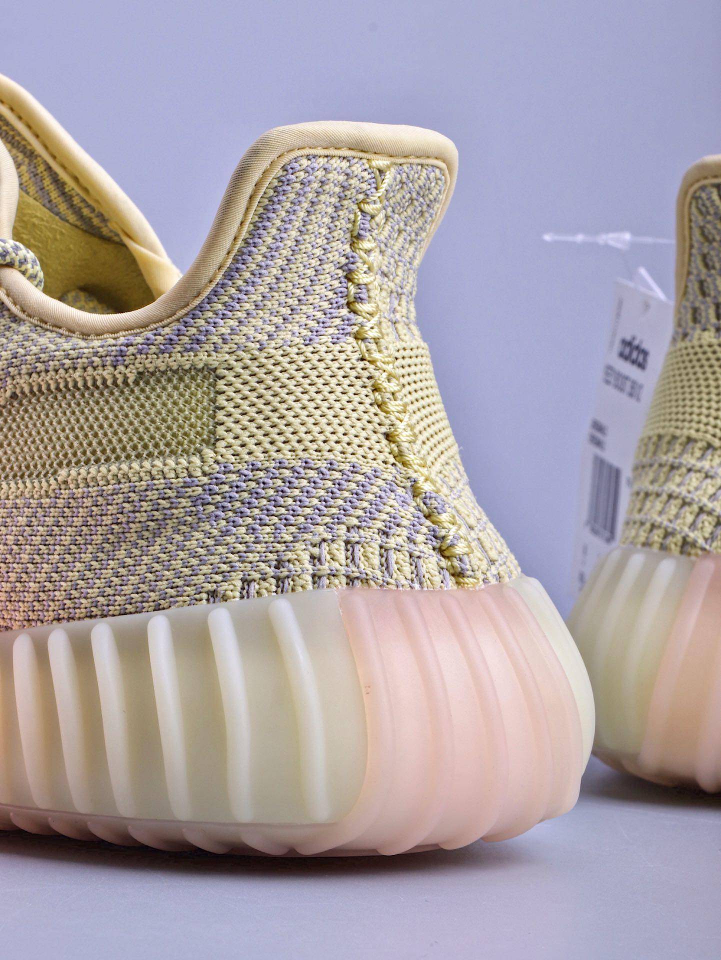 美鞋赏析:yeezy boost 350 v2 "丁黄天使"_椰子