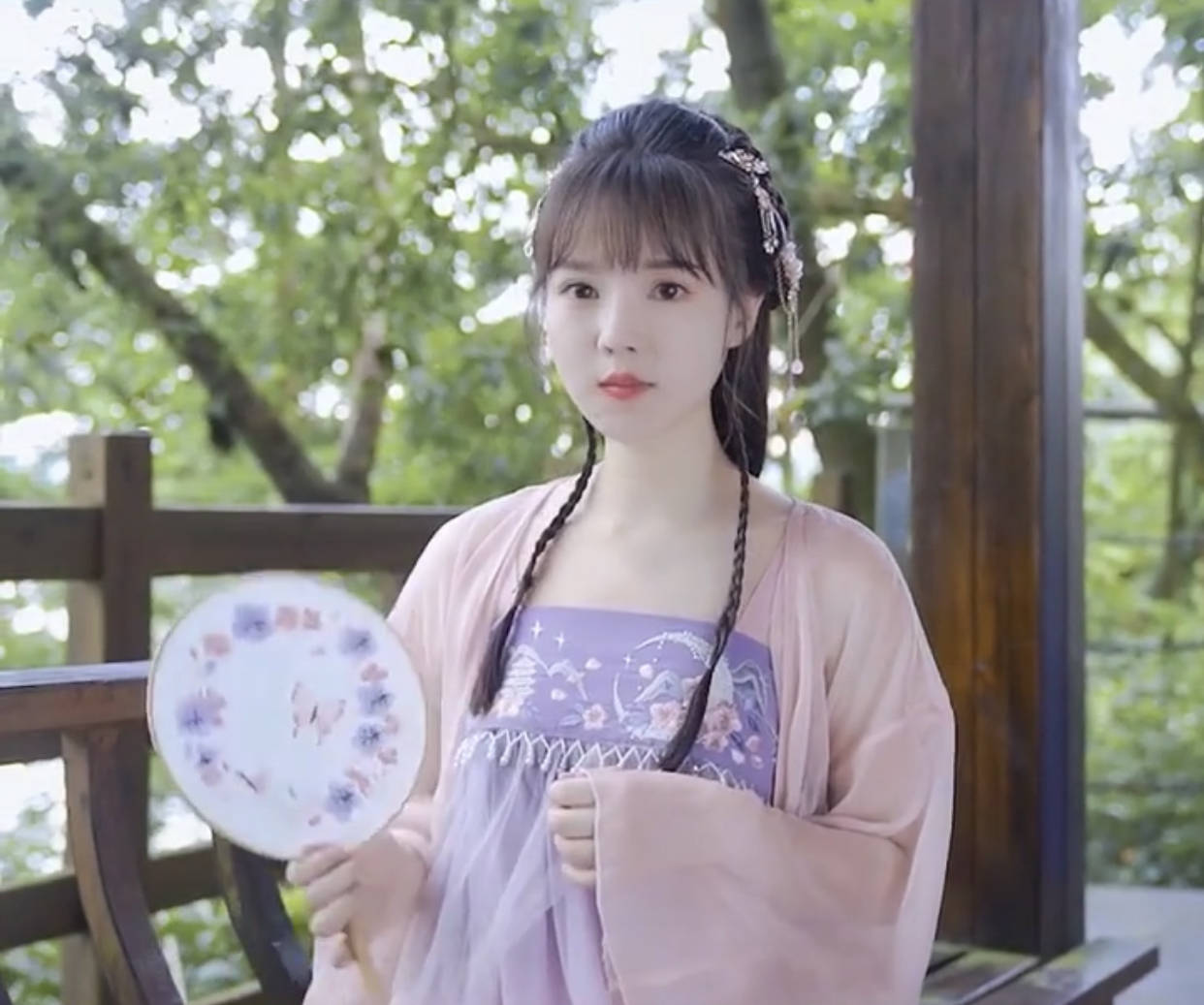 原创斗罗大陆饭思思只cos小舞一个人其甜美可爱的形象很还原本尊