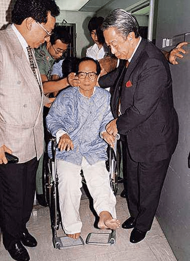 原创一代贼王叶继欢的自述,因救火和刘銮雄闹翻,从此走入江湖