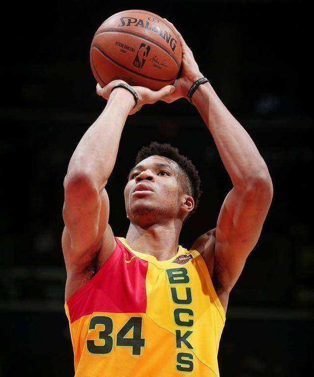 原创nba本赛季三分球最差十名球员公布!字母哥尴尬入选