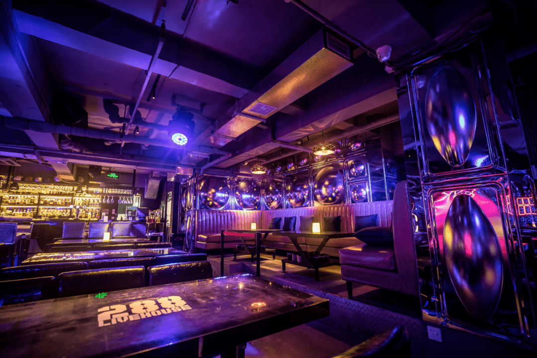 8年雪藏两度崩盘王昊王厂长的b面人生