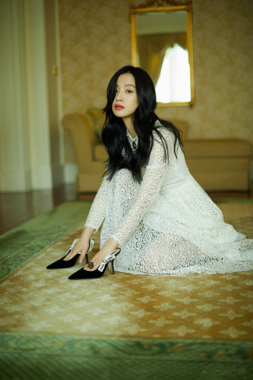 原创隐秘的角落王瑶引众怒戏外是文艺女神90后李梦演技爆棚