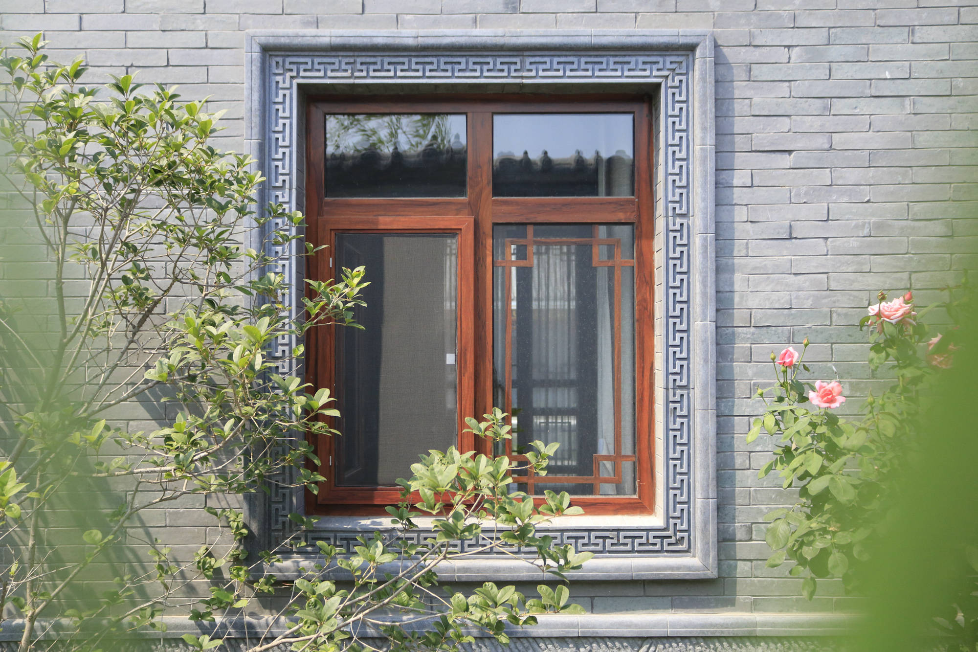 四合院,自建房的不二之选,配上古色古香的砖雕,这搭配绝啦