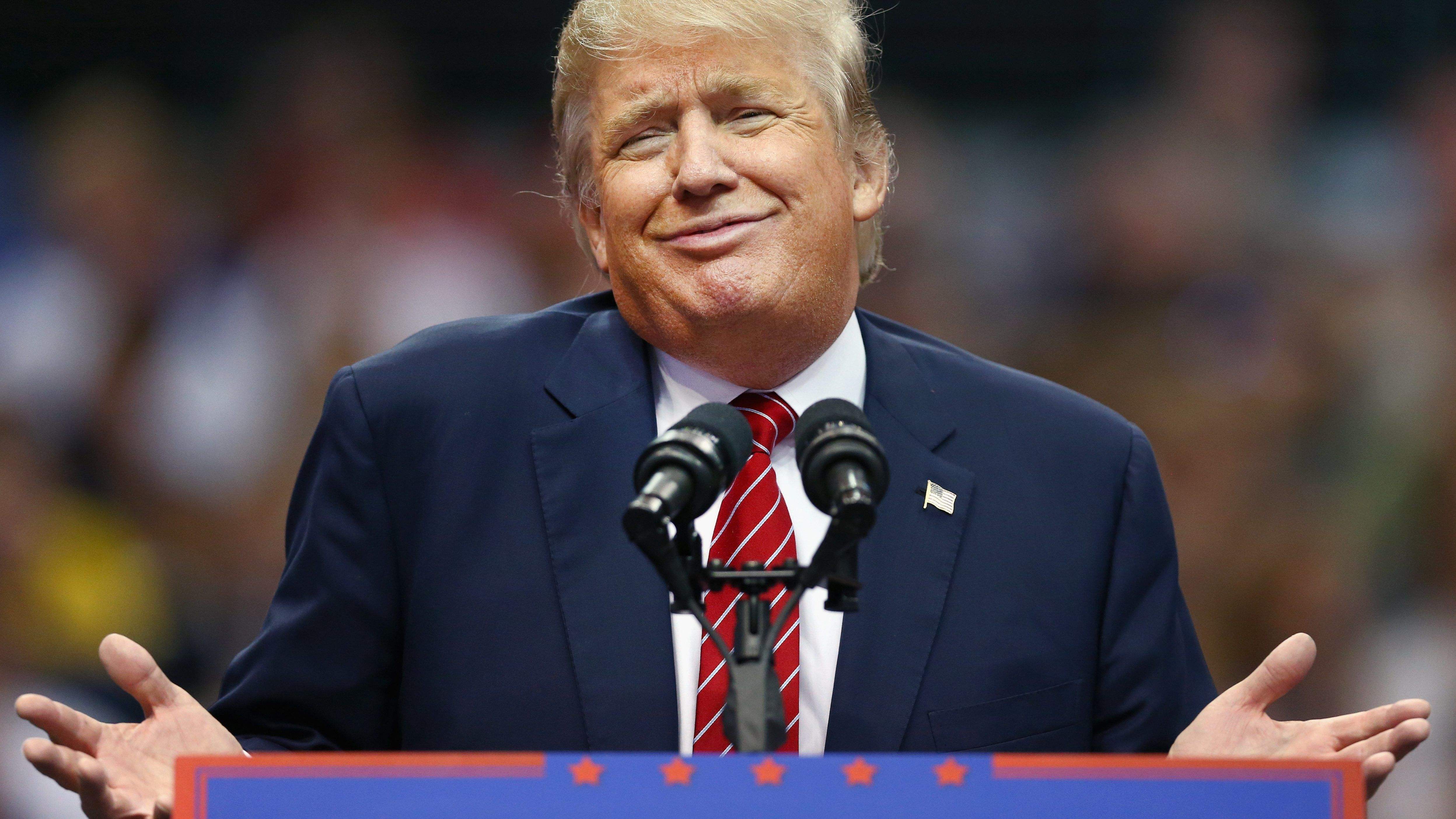 特朗普推特分享高呼白色力量的视频