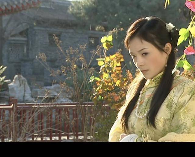 15年后,再刷《京华烟云》:红玉走上绝路,给女人敲响警钟_姚迪非