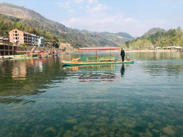 周边玩点:龙瀑仙洞,野鸽公园 // 楠溪江过路滩