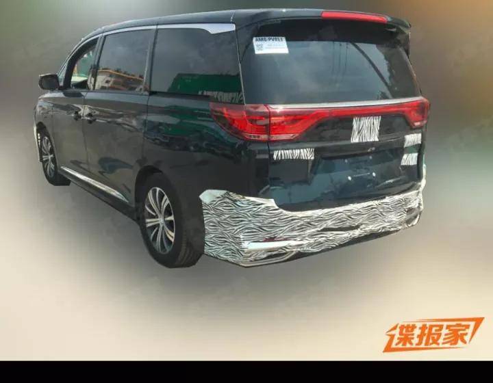 外观小改质感升级！新款传祺GM8谍照曝光