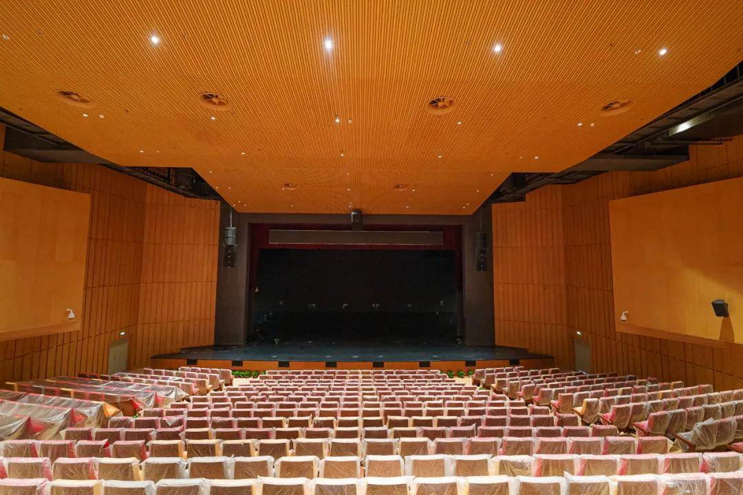 作为中国喜剧届ip担当"开心麻花" 也来红山6979啦!