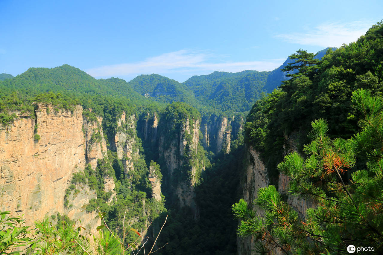 山峰,石峰,群峰石英砂岩峰林地貌景观