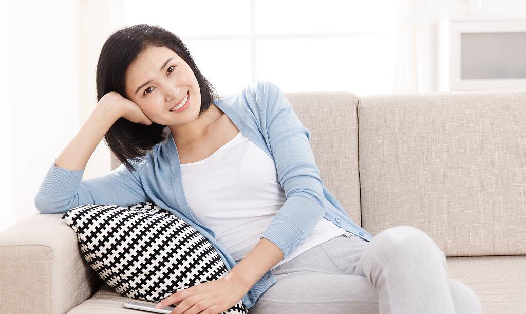 46岁女人的自述:中年女人动情后,都有这两点表现