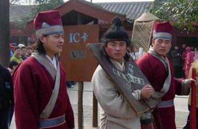 古代采花贼都是怎样作案的?别被电视骗了,其实根本不用偷偷入门