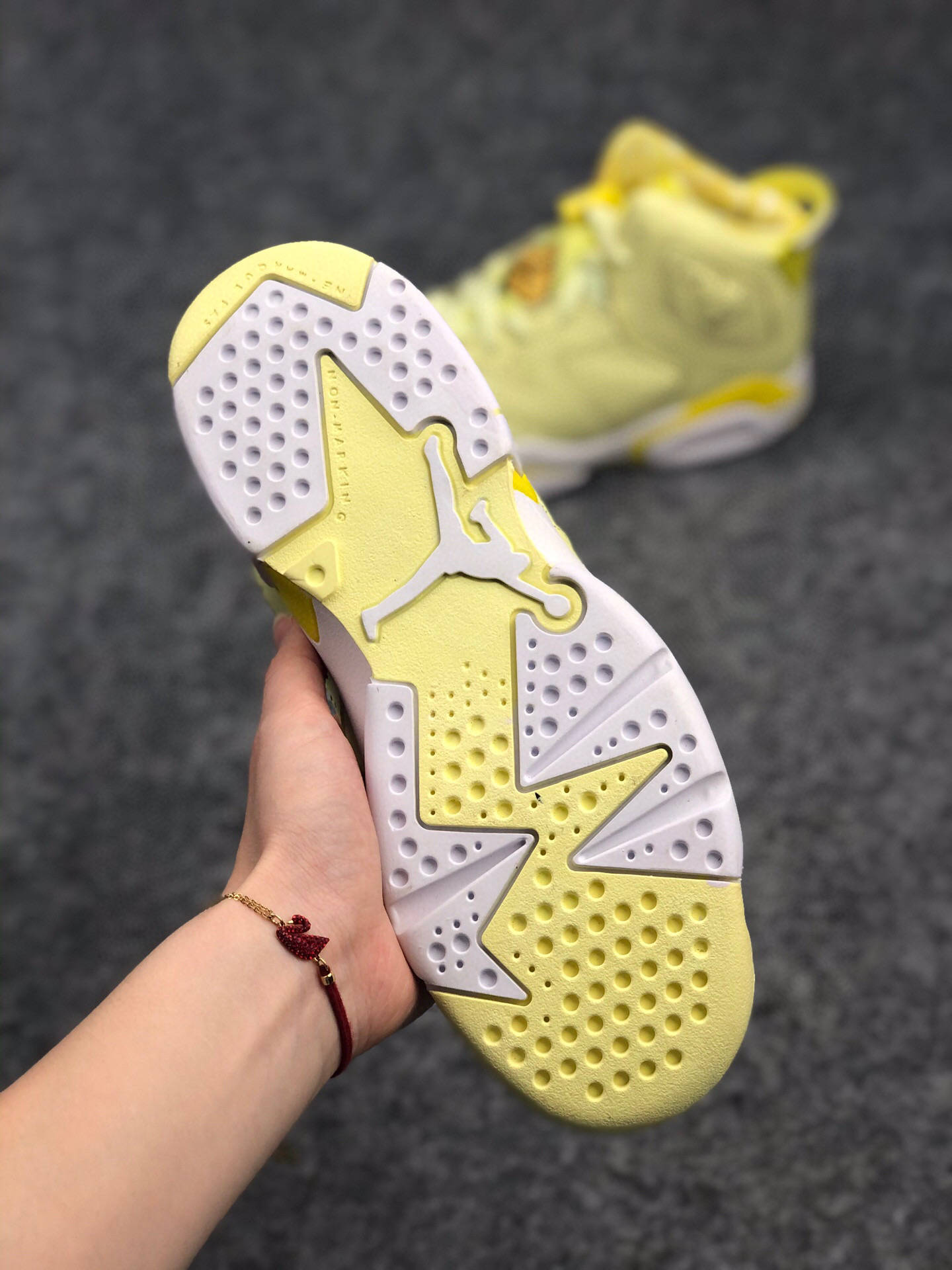 乔丹aj6花卉刺绣 air jordan 6 gs floral dynamic yellow 柠檬黄篮球