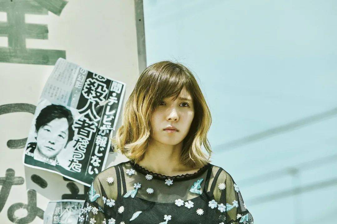 原创佐藤健一改帅气形象,新片留胡渣演颓废青年