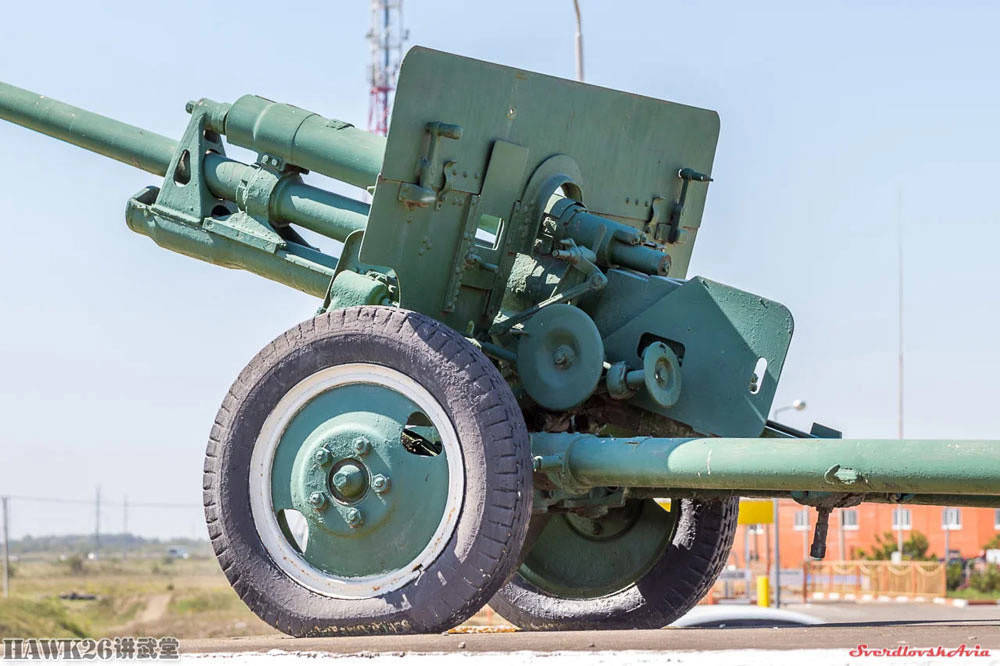 苏联76毫米加农炮图片